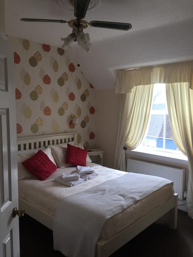 Ivy Bank Guest House 텐비 외부 사진