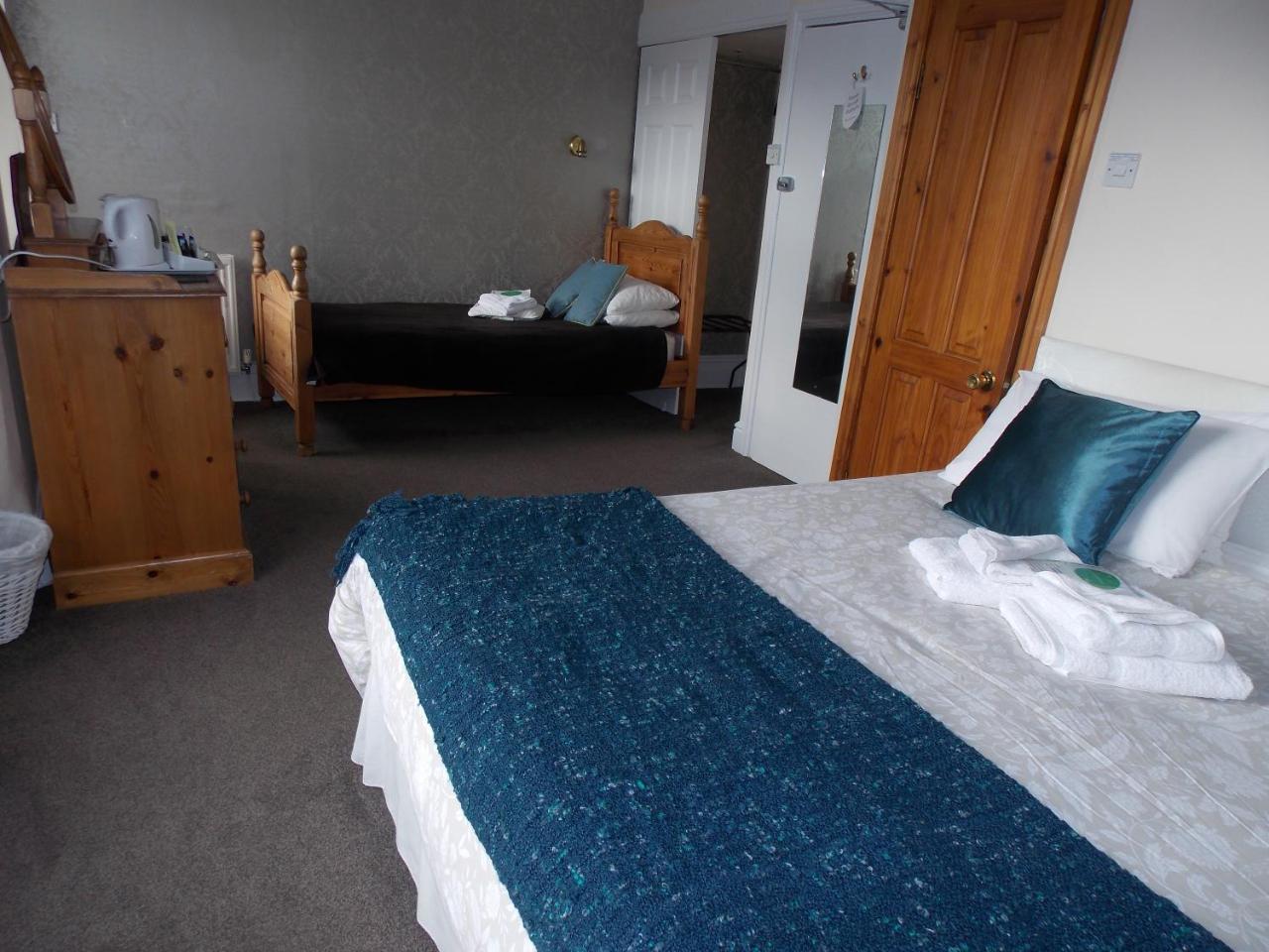 Ivy Bank Guest House 텐비 외부 사진