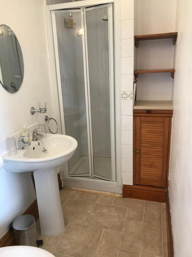 Ivy Bank Guest House 텐비 외부 사진